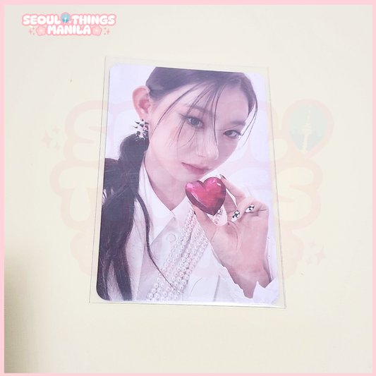 [ON HAND] ITZY - Cheshire Checkmate Album - Inclusions Photocard
